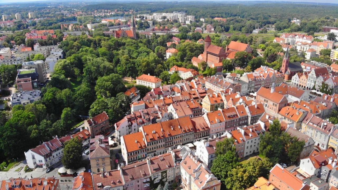 Amfiteatr Stare Miasto Olštýn Exteriér fotografie